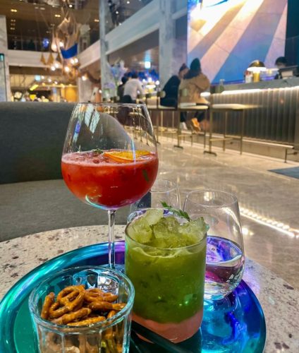 mondrian-hotel-lobby-bar-cocktails