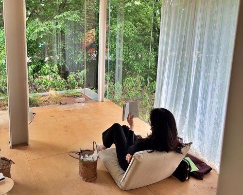 Read more about the article Seoul Forest Healing Cafe | The Serene Space for City Dwellers